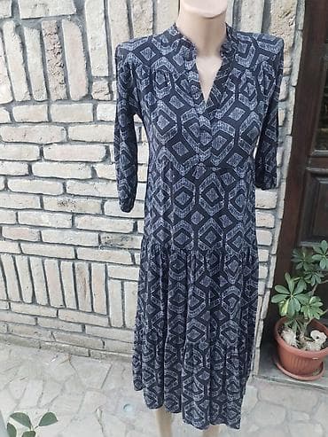 Accessories: Quest haljina, veličina S. - Model: midi dužina, A-kroj sa blagim — 1