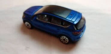delovi za maketu fice: Burago Ford Kuga ocuvano — 3