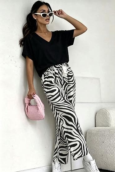 moje krpice kompleti: Komplet crna majica i široke pantalone crno/bele sa sarama. -Gornji — 2