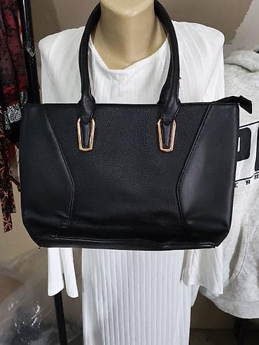 shooter torba: Ženske torbe – više modela - Elegantna crna torba za svaki dan — 9