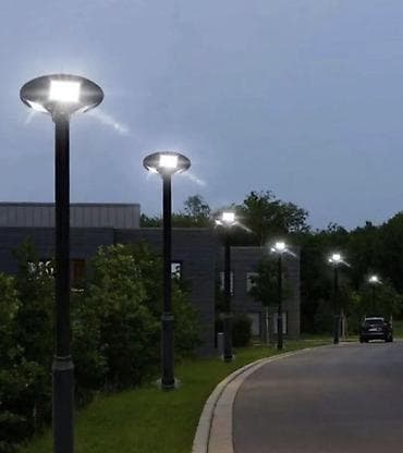Solarna LED ulična/svjetiljka za banderu – “UFO” glava sa solarnim