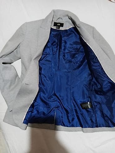 Ženska obuća: H&M ženski sako, model sa jednim dugmetom - Veličina: EUR 38 (US — 3