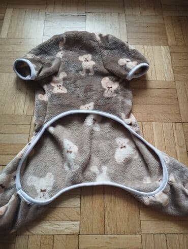 srbija psi na prodaju: Topla plišana pidžama/kombez za psa - Materijal: veoma mek i topao — 4