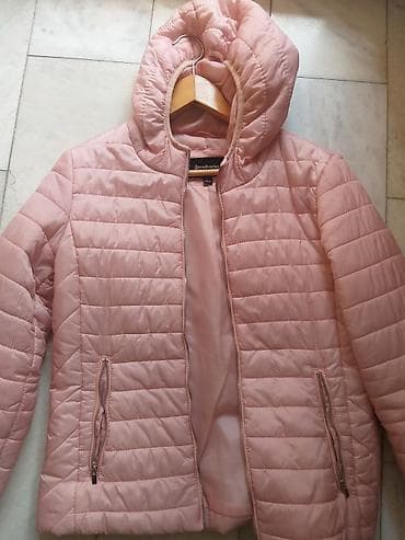 Stradivarius roze ženska prošivena jakna vel M sa kapuljačom - Boja na lalafo.rs Stradivarius roze ženska prošivena jakna vel M sa kapuljačom - Boja