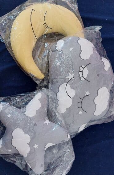 Komplet jastuka oblak, mesec i zvezda 2500 rsd at lalafo.rs Komplet jastuka oblak, mesec i zvezda 2500 rsd