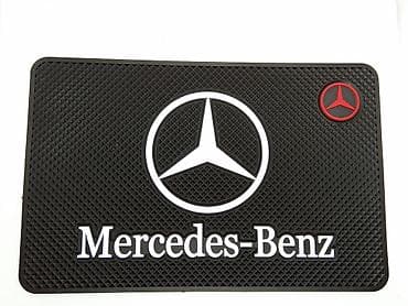 Neklizajuća podloga MERCEDES BENZ MERCEDES BENZ gumena neklizajuća na lalafo.rs Neklizajuća podloga MERCEDES BENZ MERCEDES BENZ gumena neklizajuća