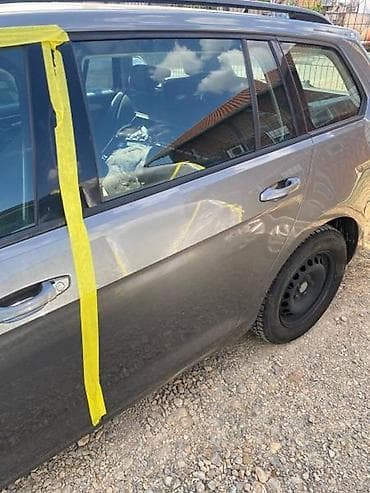 auto delovi lajkovac: VRATA ZA VOLKSWAGEN GOLF 7 | Zadnja desna vrata za Golf 7 karavan — 2