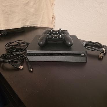 iphone 1: Sony PlayStation 4 Slim konzola Opis: - Model: PS4 Slim (crna boja — 1