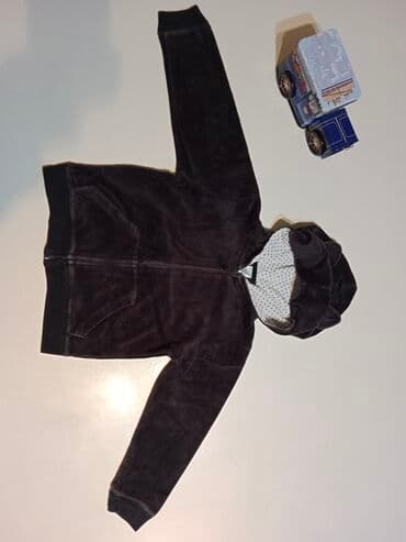 Carters, Sa kapuljačom — 5