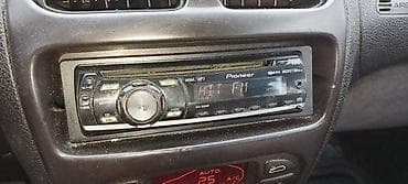 auto kamera: RADIO / CD / DVD PLEJERI ZA PEUGEOT 206 | Pionir cd player ispravan — 2