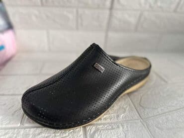 crocs zenske klompe: 41-45
1500din — 2