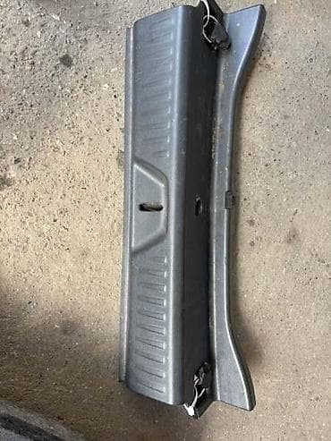 corsa c: PLASTIKA U GEPEKU ZA MERCEDES BENZ A KLASA, A 140, A 160 . OD 2012 — 1