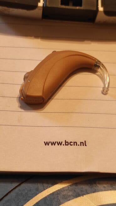 Slušni aparati: Slusni aparat Unitron. model. Essential hearing. use Proveren ispravan — 2