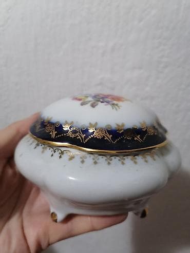 drvene boks palete: Porcelanska kutijica sa poklopcem – ručno dekorisana - Materijal — 2