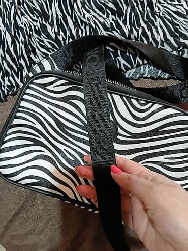 haljine sa elastinom: Zebra set: bluza + torbica sa printom - Bluza sa crno-belim zebra — 5