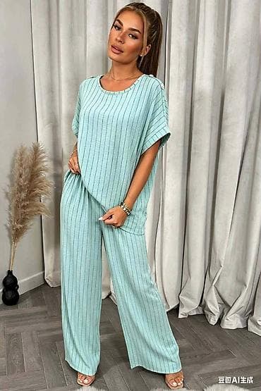 kompleti za devojke: Ženski komplet – široke pantalone i oversize majica sa kratkim — 1