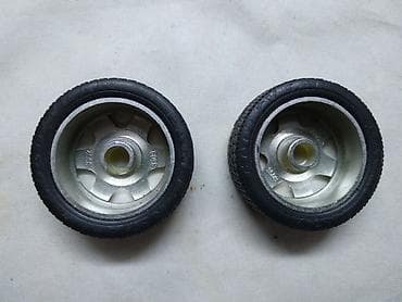 Art & Collectibles: Tockovi za Burago VW Bubu II generacije(! ostecen)cena za kom — 2