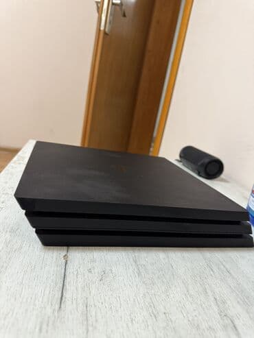 Foto i video kamere: PlayStation 4 Pro (PS4 Pro) konzola – crna - Model sa trostrukim — 2