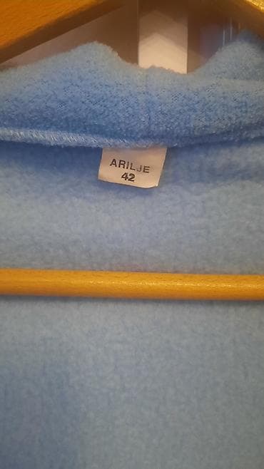 exit jakne zenske: Ženski Bade mantil, vel. 42 Veoma malo nošen, u odličnom stanju — 8