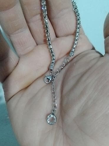 male bele torbice: Prodajem zlatno i srebrno prstenje sa draguljima, u ponudi imam razne — 3