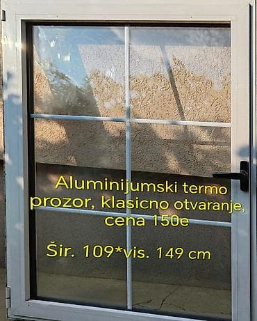 Aluminijumski termo prozor, klasično otvaranje. Dimenzije: širina 109