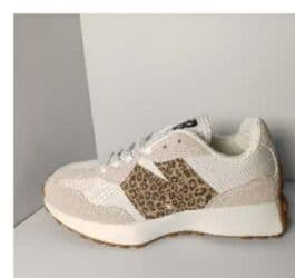 Flat shoes: 41 — 12