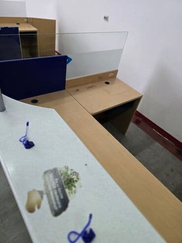 Sofas and couches: Recepcionarski pult / šalter - Moderan kombinovani dizajn: prednja — 4