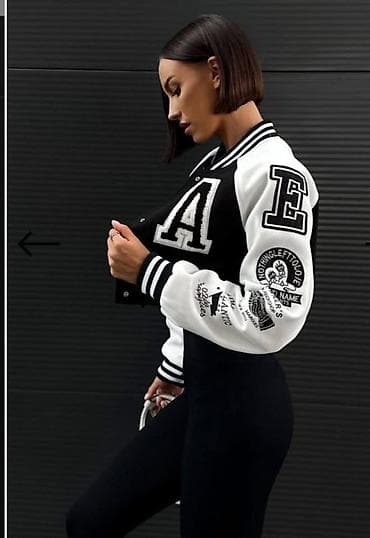 everest jakne: 🔥 RASPRODAJA JAKNI 🔥 Must-have komad sezone 🖤🤍 ✨ Nova cena: 3100 RSD — 3