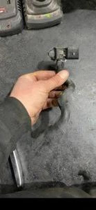 senzor planet: VW TUGUAN SENZOR PRITISKA DPF 04L906051J | Audi vw delovi zemun — 1
