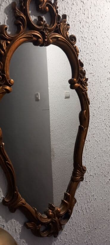 set za odvijanje oštećenih šrafova: Wall mirror, shape - Oval, With a frame, Used — 4