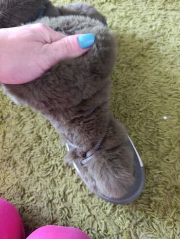 Ostalo: Čizme, 37 — 2