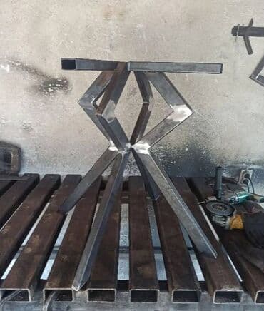 simpo komode sa fiokama: Metalne plastificirane nogice za sto br.93 Nudimo izradu vrhunskih — 1