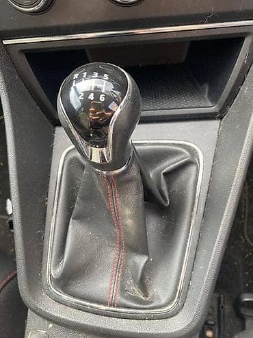 stitnici od sunca za auto: RUCICA MENJACA ZA SEAT LEON OD 2013. DO 2017. GOD. | Rucica menjaca — 1