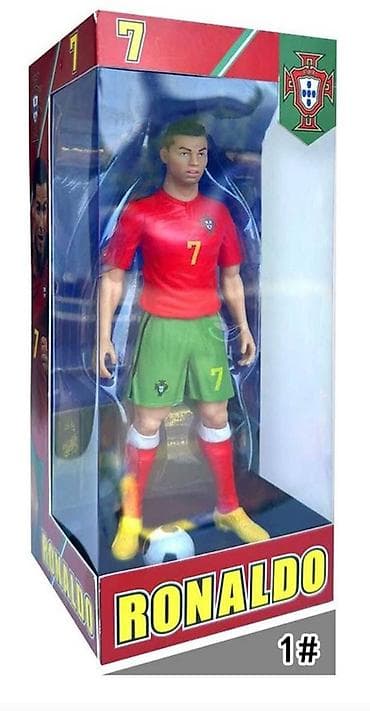 igračke rasprodaja: Fudbalske figure
Messi, Ronaldo, Neymar. Cena: 1500 din — 6
