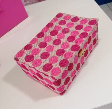 Jewelry box