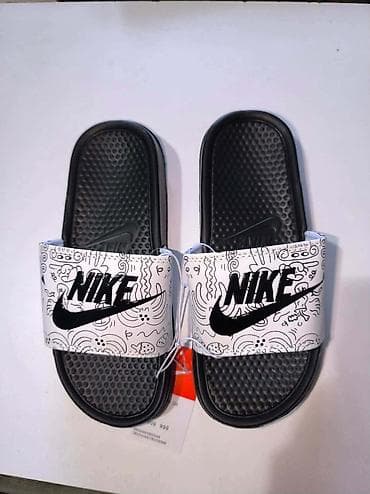 obuca 35 broj: Nike papuče – više modela - Model: Nike Benassi stil, sa širokim — 3