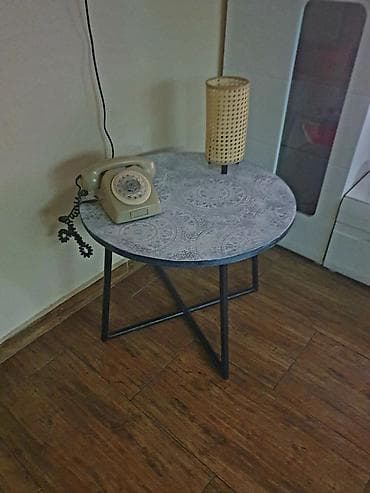 radni stolovi: Sto unikat .Drvo,gvozdje.Prelep.Za dnevnu sobu,terasu,spavaću — 1