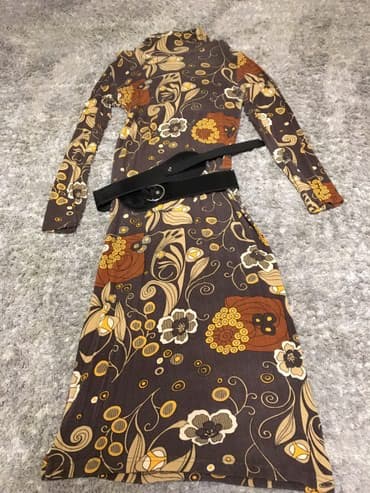 uske haljine ispod kolena: M (EU 38), L (EU 40), XL (EU 42), color - Brown, Long sleeves — 1