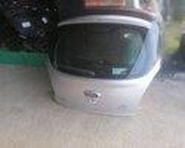 navoz za auto: GEPEK VRATA ZA FORD KA OD 2009. DO 2014. GOD. | Polovni delovi za — 4