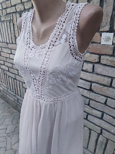 pantalone sa grejacima: Vero Moda haljina, veličina S, super očuvana. - Boja: nežno — 3