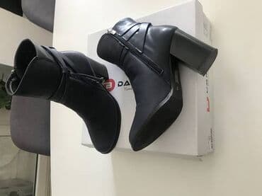 moncler suskavac cena: Ankle boots, 37 — 1