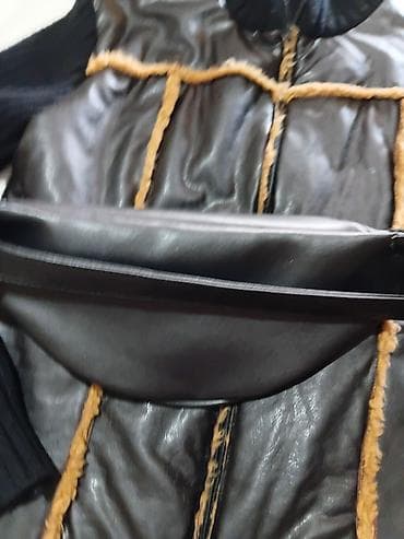 postava cincila: Ženska jakna od eko kože sa detaljima od veštačkog krzna + torbica — 6