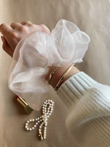 kaput beli: Gumice za kosu,skranci. Providne. Bela,plava,crna,sarena. 100, 2 za — 1