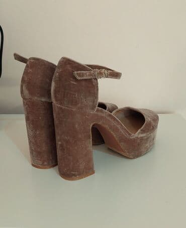 rebraste helanke stradivarius: Sandals, Stradivarius, 41 — 5