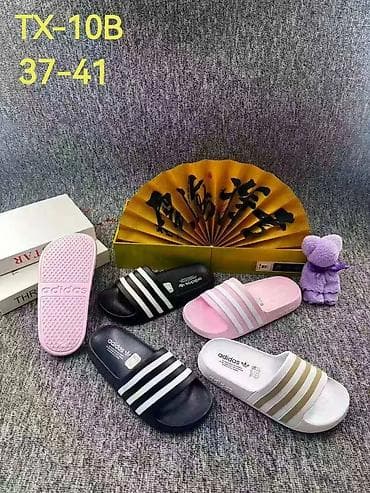 timberland muske sandale: Adidas uniseks papuče sa tri pruge – klasičan klizni model za svaki — 2