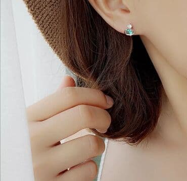 zimske jakne c a: Screwback earrings, Material: Cubic zirconia, Silver — 3