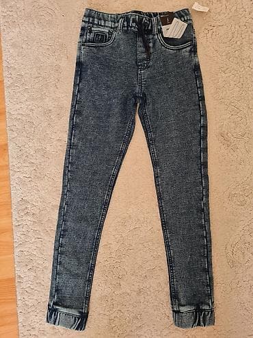 Nove Jagger farmerice, mekane. Dobijene iz Kanade. Za uzrast od 10-11