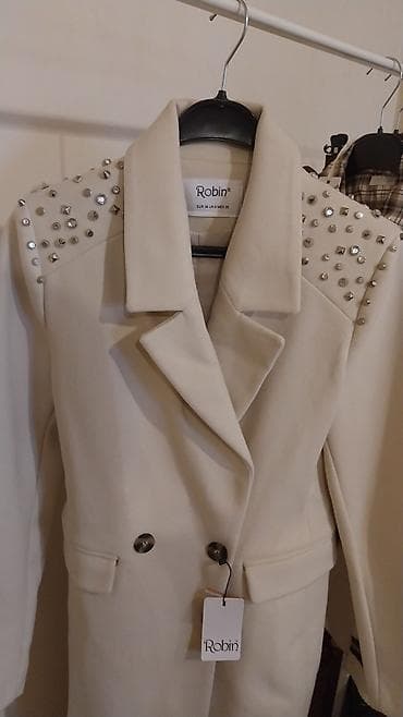 Ženski kaput Robin – bež/vanila nijansa - Model: duži kaput sa