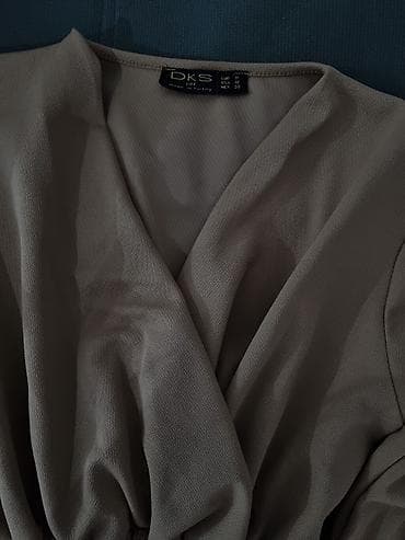 boss kosulja: Elegantna ženska bluza DKS Life - Boja: toplа bež/karamel - V-izrez — 3