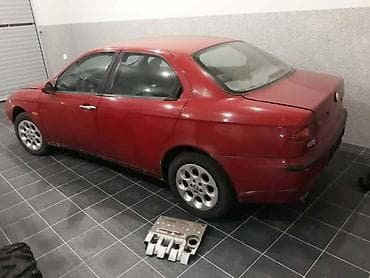 Automobili: ALFA ROMEO 156 - KOMPLETAN AUTO U DELOVIMA | Alfa 156 u crvenoj boji — 5